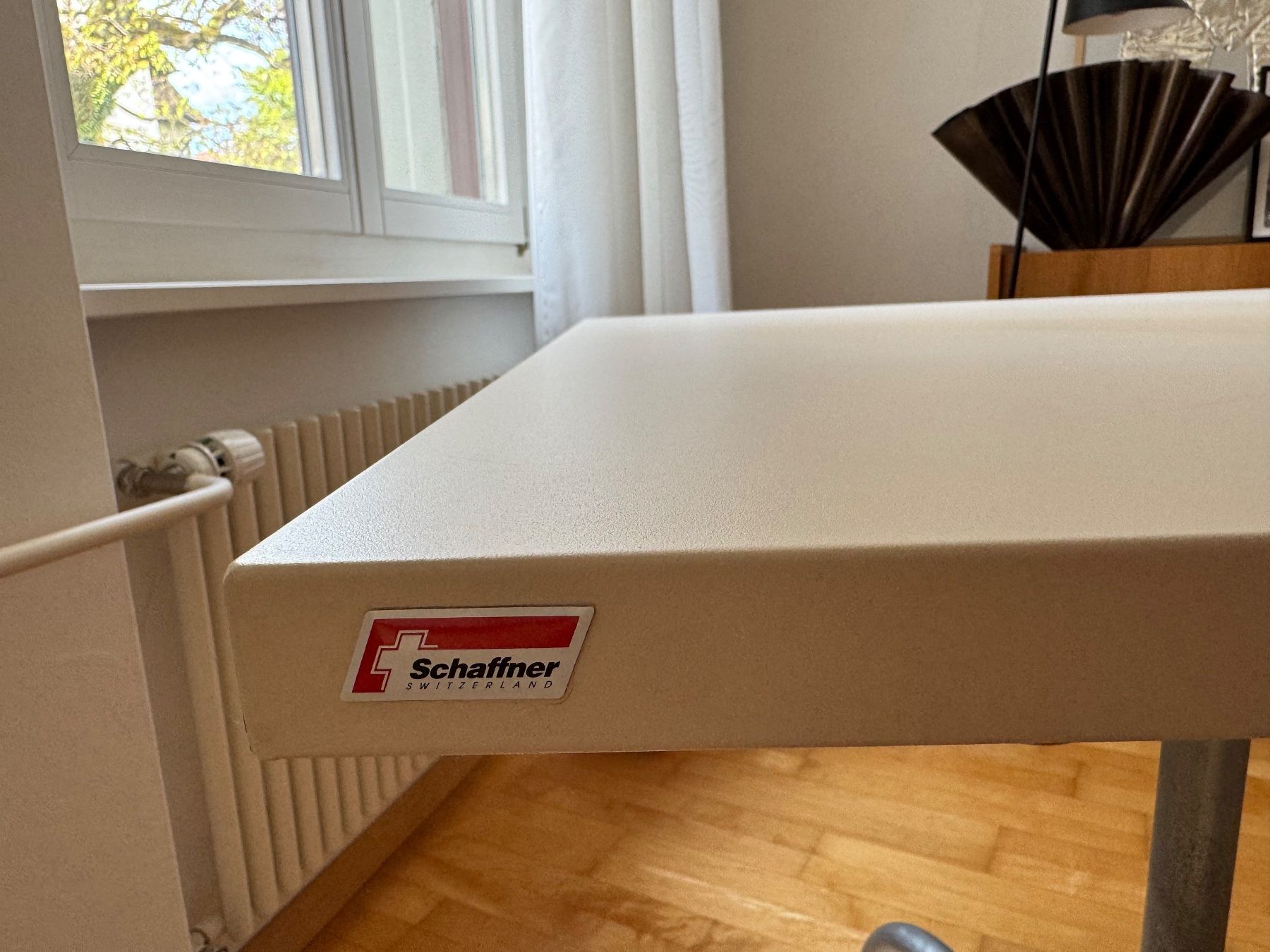 Schaffner Tavoli: Schaffner Säntis – Nuovo (secondo la descrizione) da St. Gallen venduto da Raqualele 6
