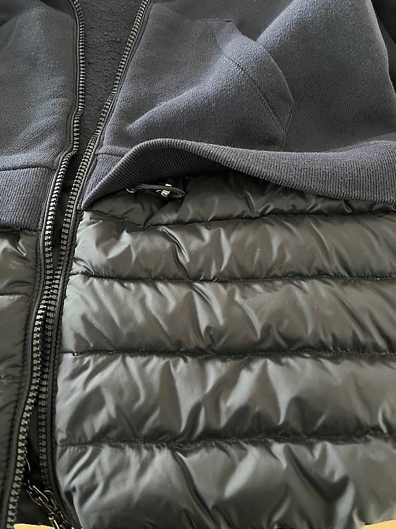 Giacche: Moncler Kapuzenjacke – Usato da Rapperswil BE venduto da hugo1112 2