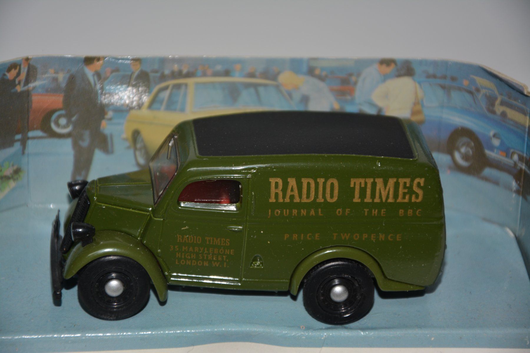 Ford Modellini d'auto: Ford E83W 10 CWT Van , Dinky DY-4 , 1:43 – Nuovo e nell'imballaggio originale da Goldach venduto da Feivel9 1
