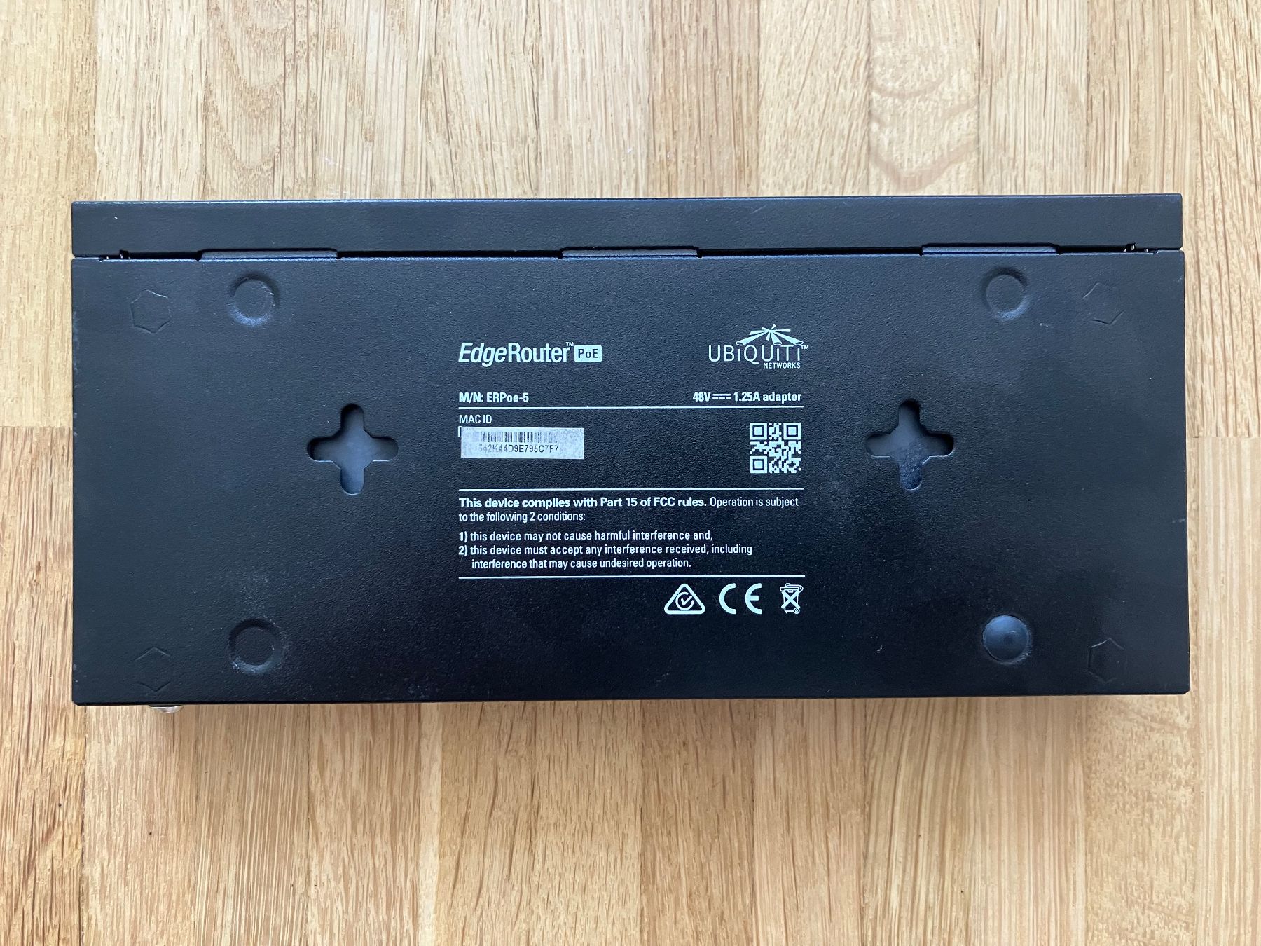 Ubiquiti Modems & Routeurs: Ubiquiti EdgeRouter POE-5 Router – D'occasion à Basel par pat_vq9b 2