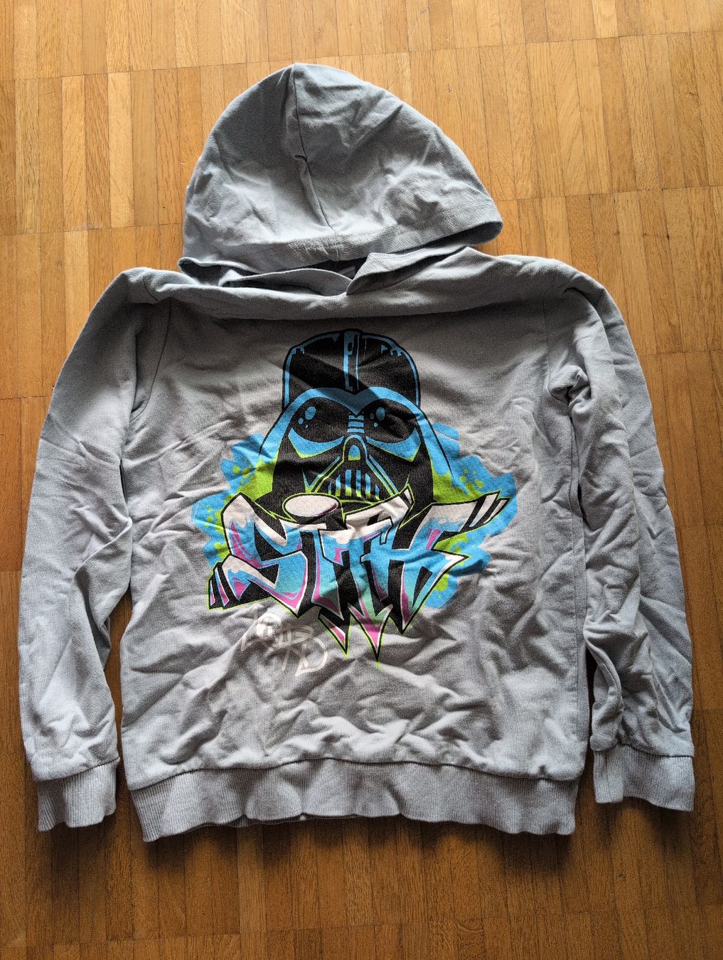 Maglioni & Felpe: Star Wars Kapuzenpullover hellgrau gebraucht – Usato da Schwerzenbach venduto da _charme_ 1
