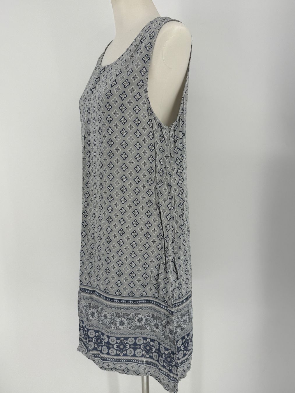 Vestiti: Kleid Gr. L von Today – Difettoso da Auenstein venduto da moin. 1