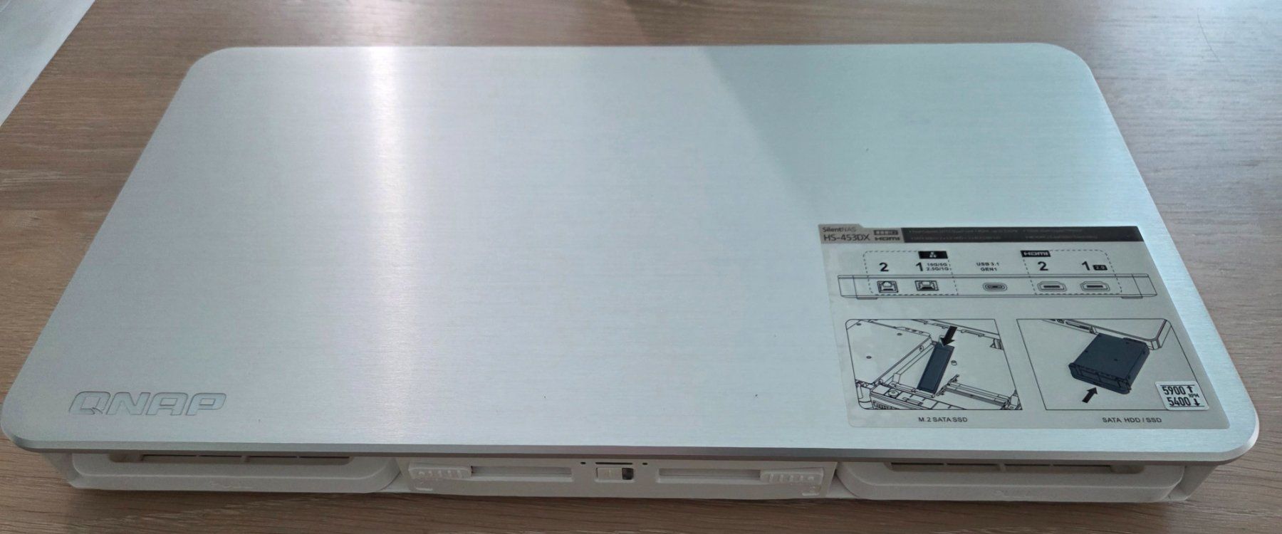 Qnap Server: QNAP HS-453DX "Silent-NAS" mit 2 Seagate HDD à je 10 TB – Usato da Ittigen venduto da bluesboy_66 4