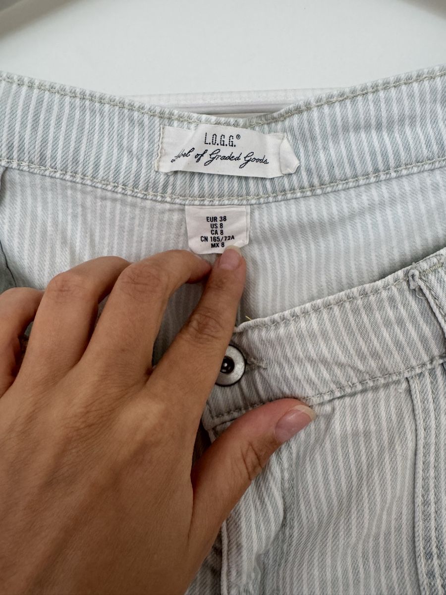 H&M Pantalons: L.O.G.G. Shorts gestreift – D'occasion à St. Gallen par BiancaL11 3