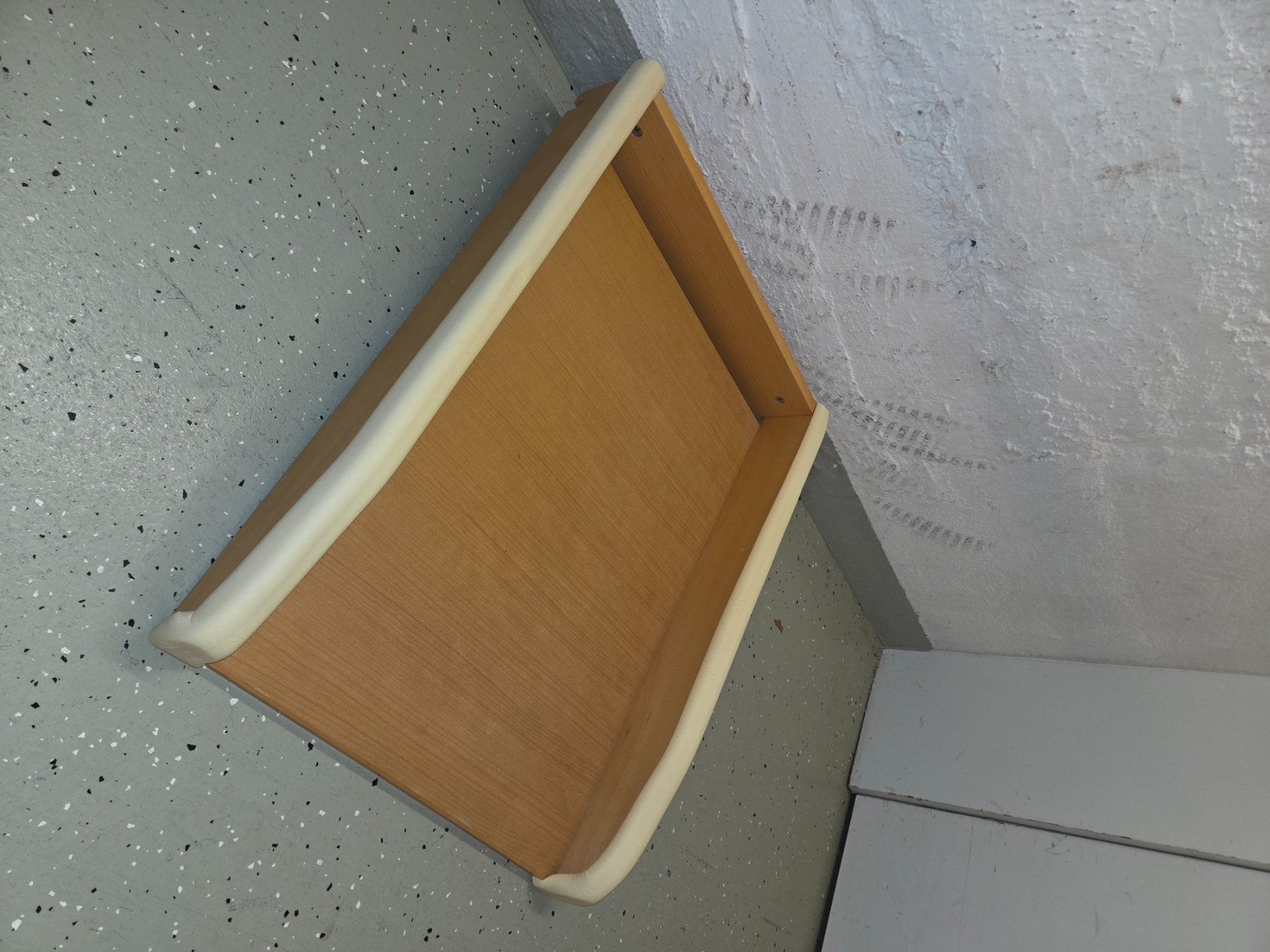 Fasciatoi & Accessori: Aufsatz Wickelkommode aus massivem Holz – Usato da Zürich venduto da Ouuipouui 1