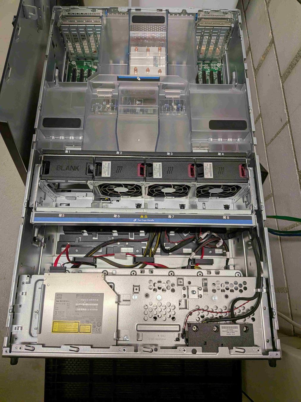 Hewlett Packard Server: HP Proliant Server ML350 - G9 Xeon E5-2620v4 2.1GHz – Gebraucht aus Obfelden von Agibi 2