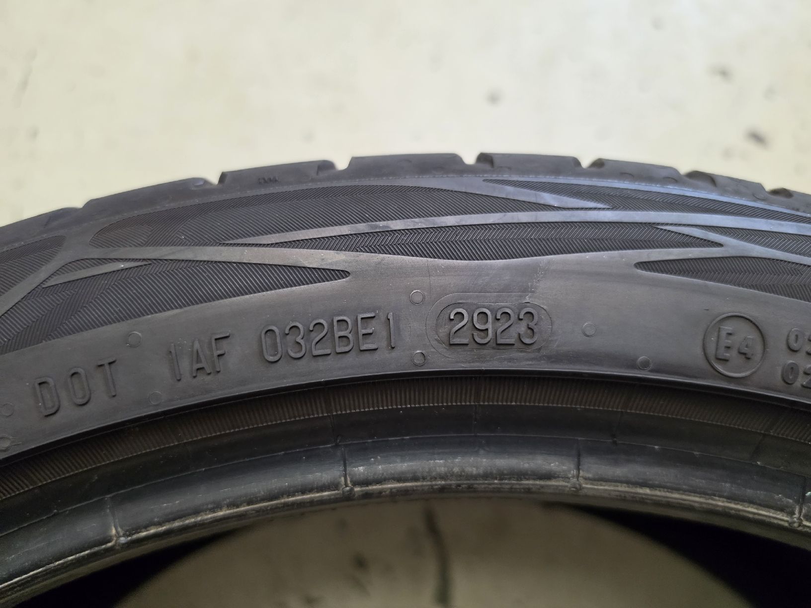 Continental Pneus & Kompletträder: 245/40 R20  – Gebraucht aus pratteln von fir_nhg5 3