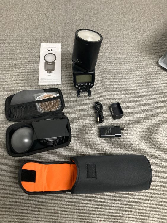 Aufsteckblitz Godox V1 TTL Canon inkl. AK-R1 Lichtformer (Gebraucht) in ...