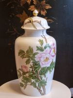 Kaiser Porzellan, Germany. Große Deckelvase, Höhe 33 cm.
