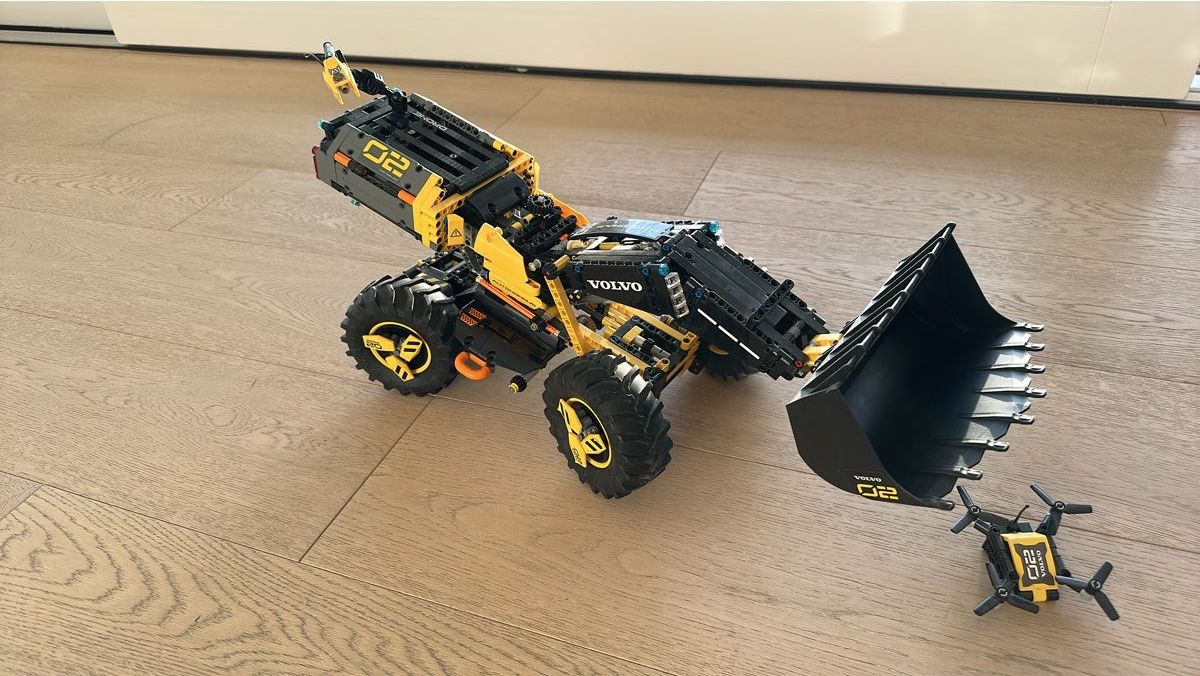 Lego Giocattoli: Lego Technic Volvo Muldenkipper – Usato da Herrliberg venduto da Hase119