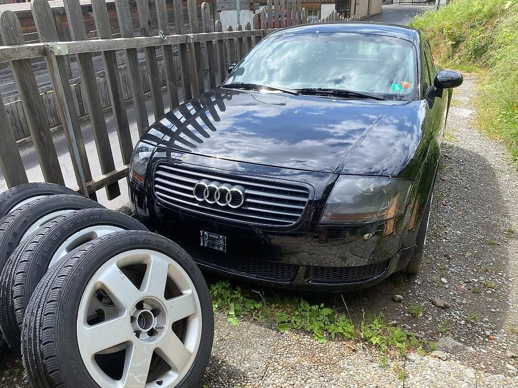 Audi Automobili: Audi TT 8N, Quattro Coupé – Usato da Wilderswil venduto da uelfo 4