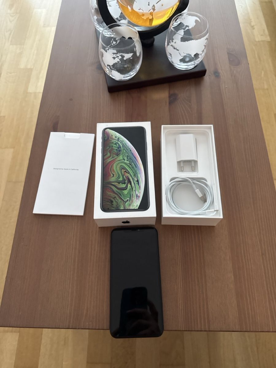 Apple Handys / Smartphones: Iphone XS MAX 64GB Space Gray – Gebraucht aus Grenchen von Leonardo29