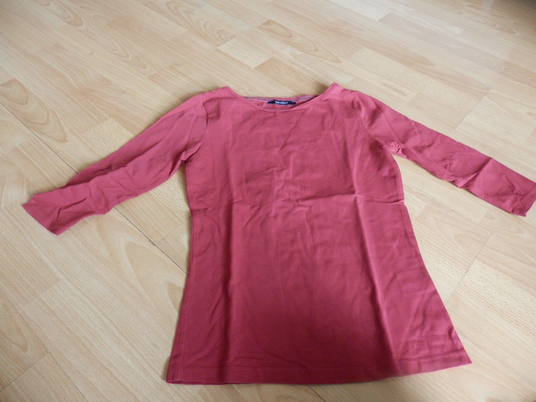 Navyboot T-shirt: Damenshirt NAVYBOOT - S - rot – Usato da Emmenbrücke venduto da Schubi1