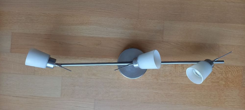 Ikea Lustres & lampes de plafonds: Deckenleuchte, drei armig, verstellbar mit Led Lampen. – D'occasion à Ebikon par Romei23 1