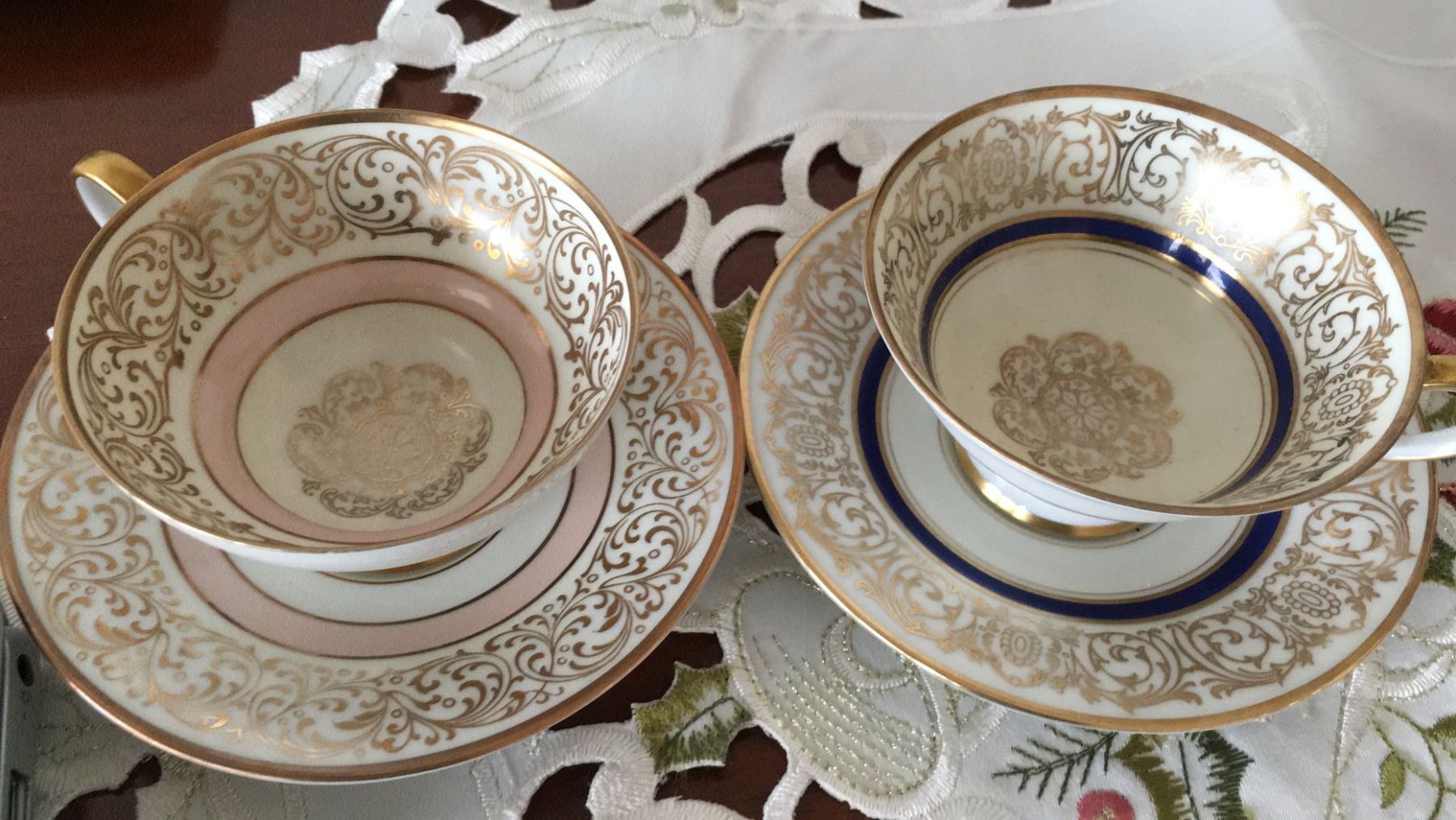 Tazze: Zwei Espressotässchen, blau und hellrosa – Usato da Eich venduto da Jokove63