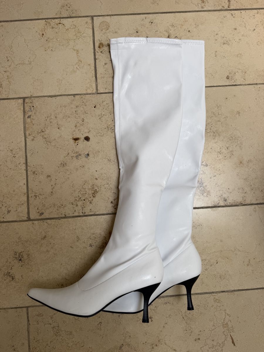 Scarpe da donna: Stiefel Weiss Lederimitat Grösse 40  – Nuovo (secondo la descrizione) da Oberentfelden venduto da Aidan1981 2