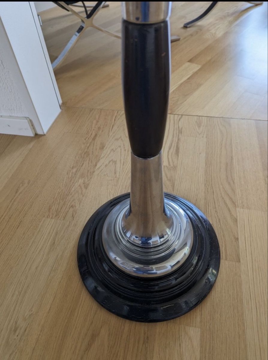 Nachttische: Art Deco Tisch mit Glasplatte – Gebraucht aus Winterthur von Hello088x 2