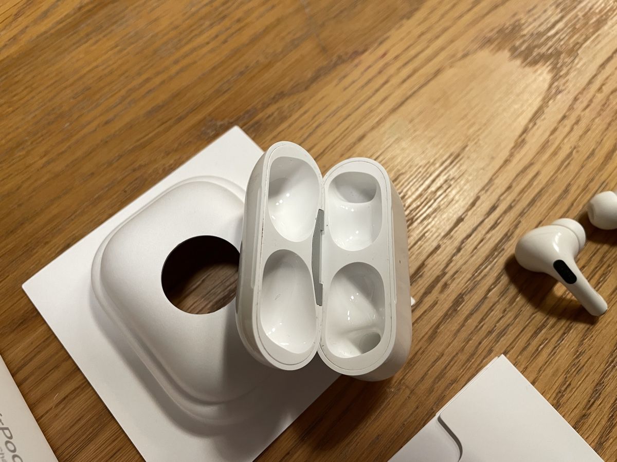 Apple Kopfhörer: Airpods Pro 1 – Defekt aus Brugg AG von Macmann 2