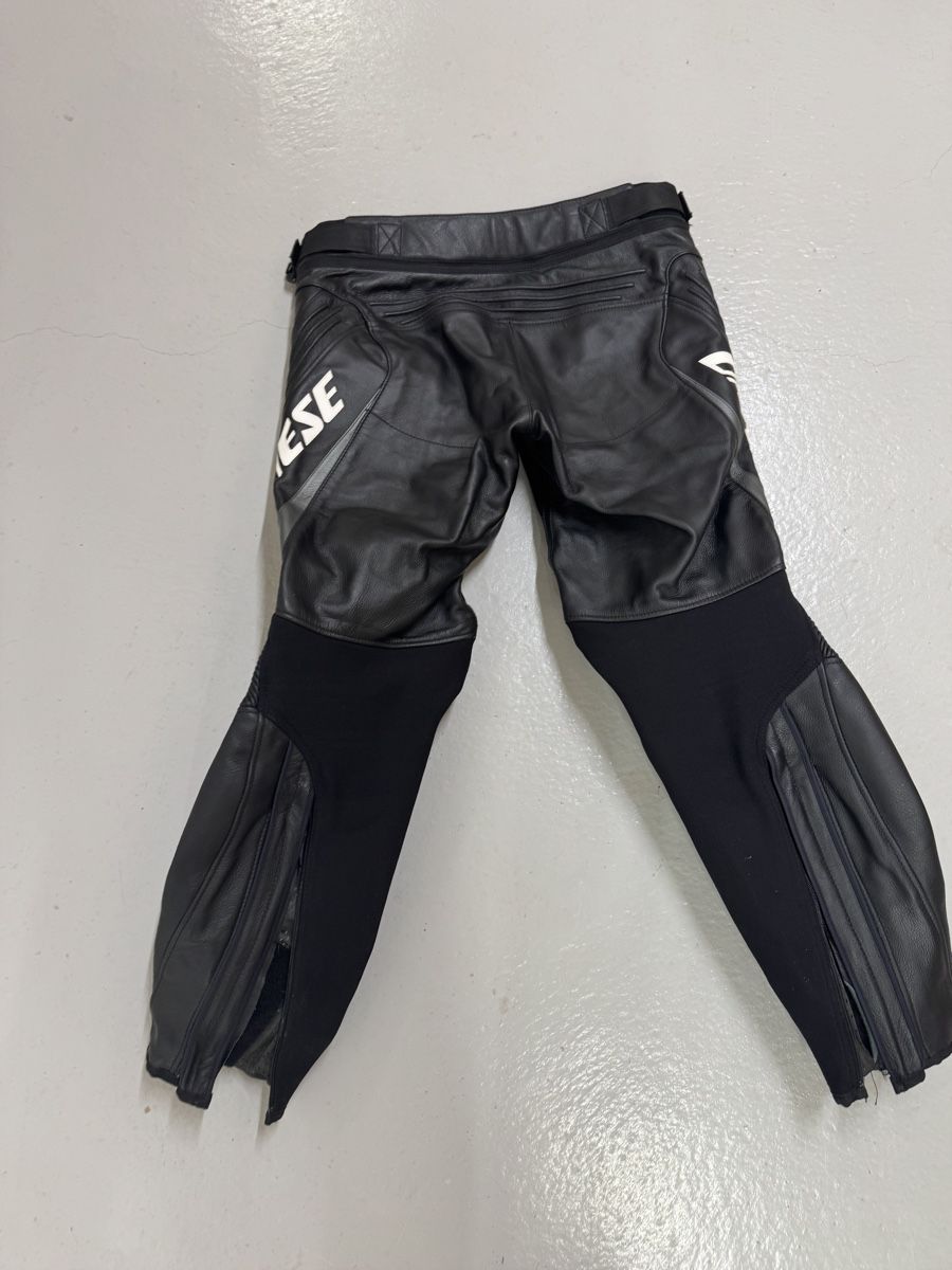 Dainese Lotti di vestiti: Dainese 2- Teiler Lederjacke & Hosen – Usato da Cham venduto da Resch_96 7