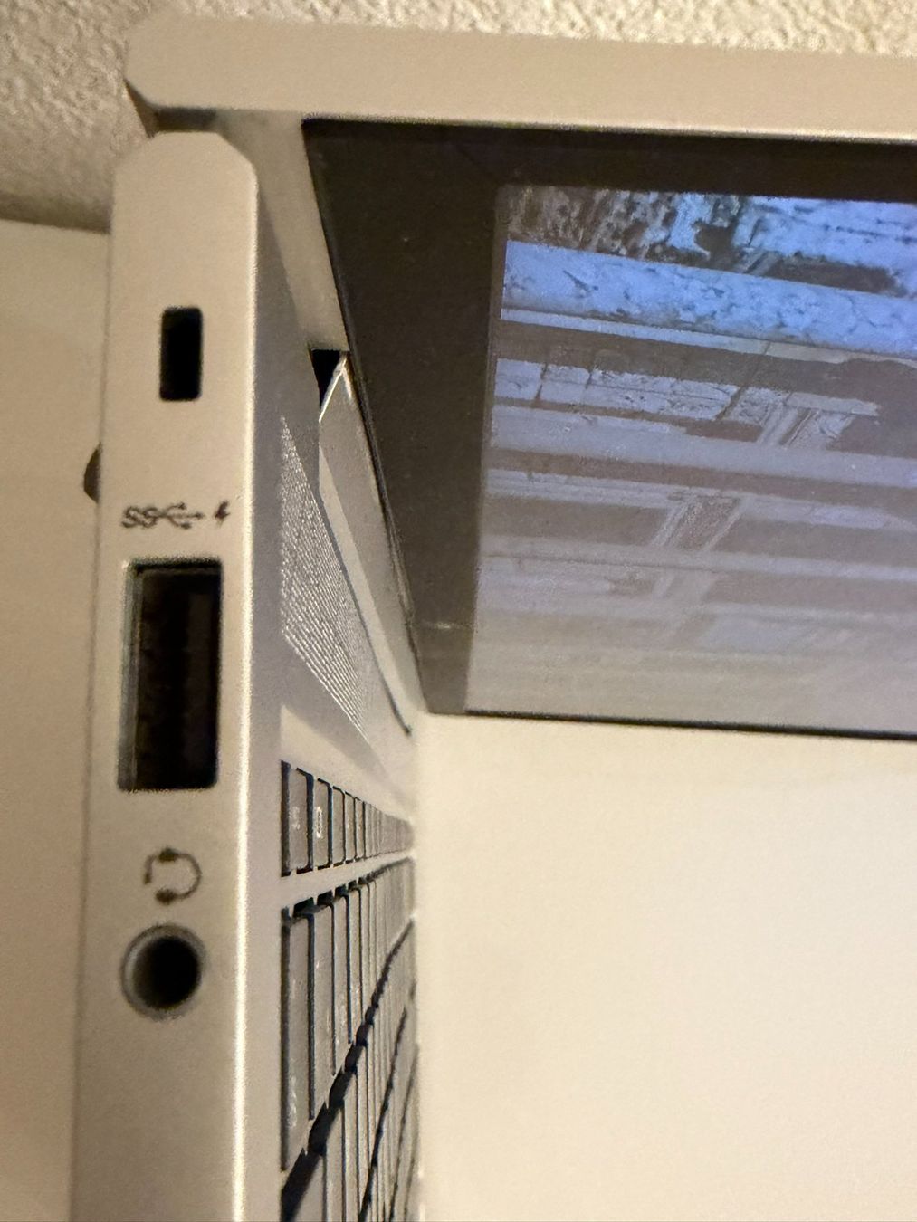 Hewlett Packard Notebook: HP EliteBook 850 G8 – Usato da Spiez venduto da eag01 5