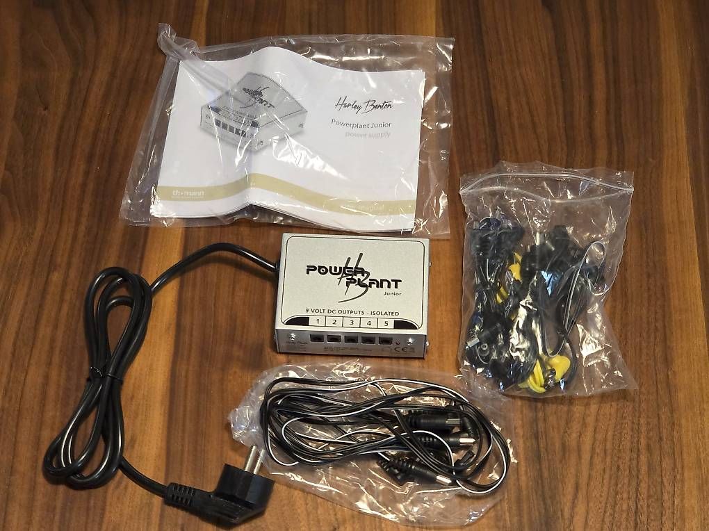 Strumenti musicali: Harley Benton PowerPlant Junior Pedal-Netzteil – Usato da Wettingen venduto da Allmilchigsinn 1