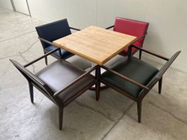 Loungeset Tisch und Stühle