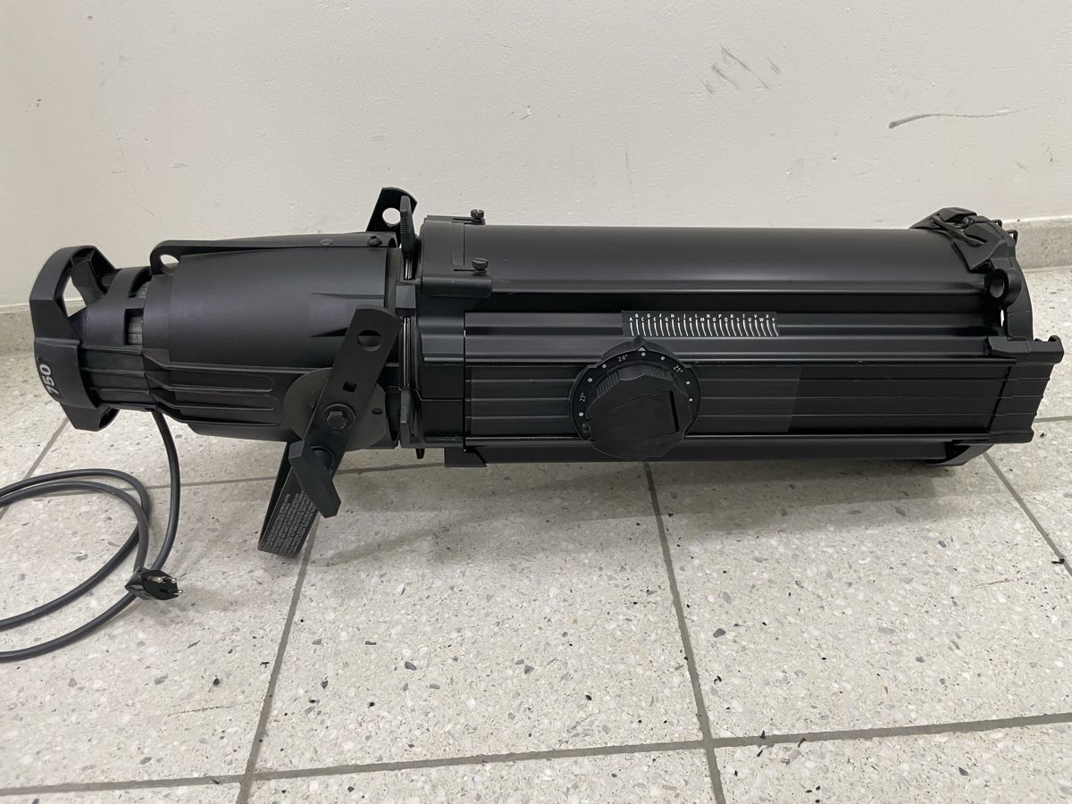 Lampade: Scheinwerfer ETC 750W (4 Stück) – Usato da Hittnau venduto da pianokeller