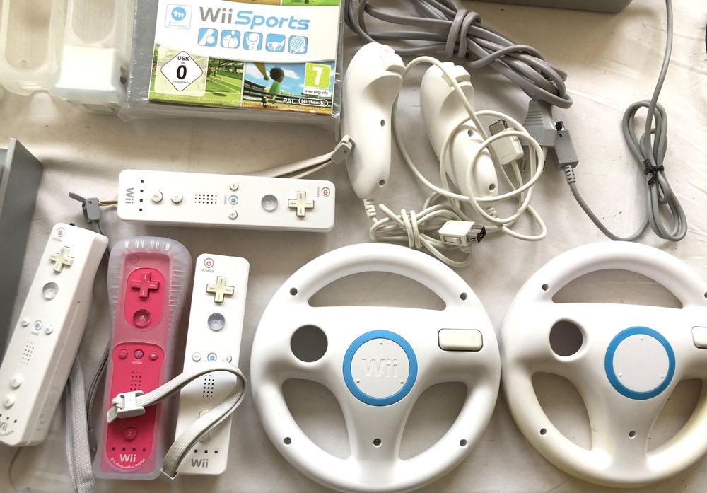 Nintendo Wii - Konsole [weiss] mit sehr viel Zubehör 4
