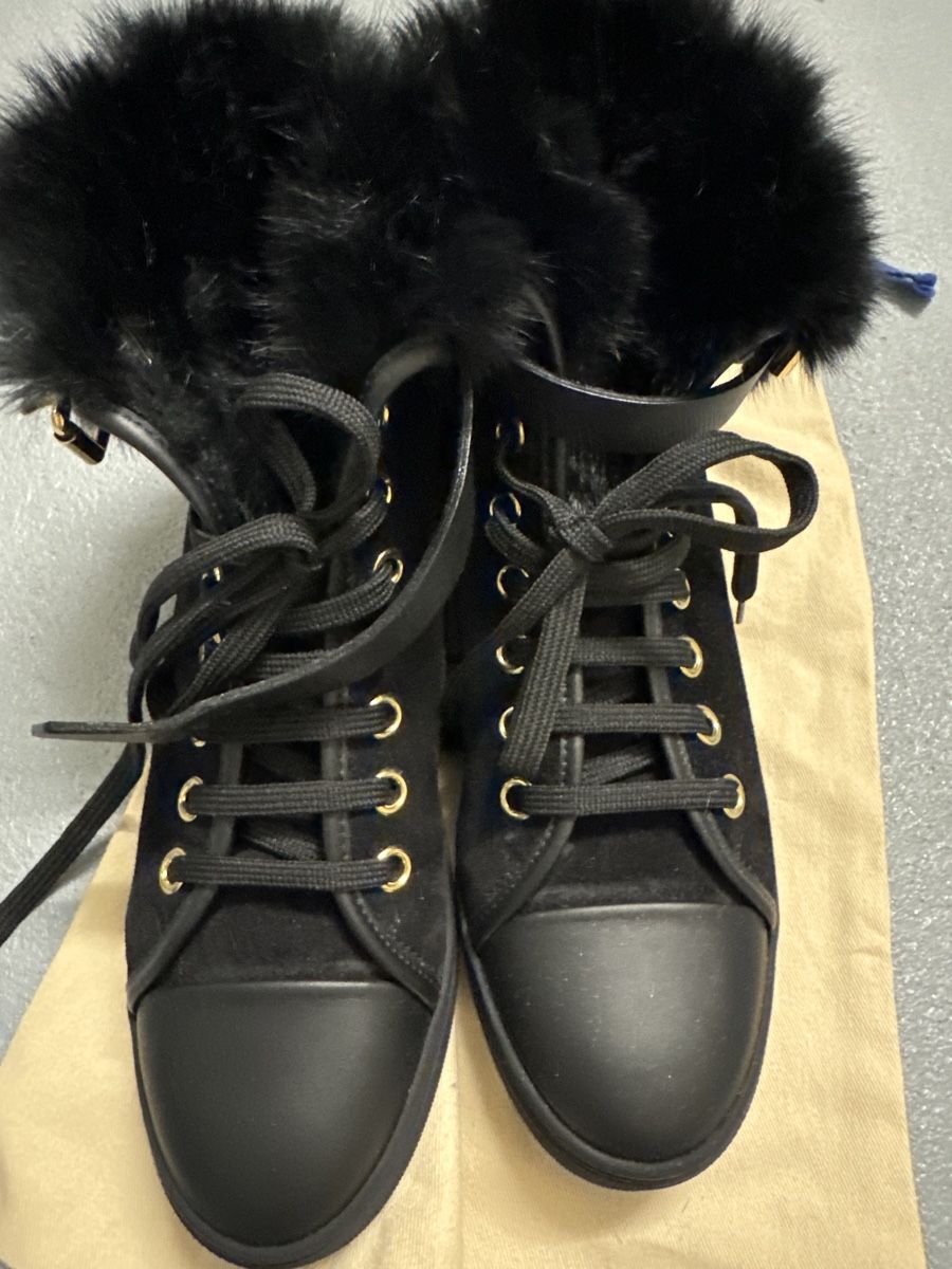 Louis Vuitton Scarpe da donna: Sneakers Louis Vuitton – Nuovo (secondo la descrizione) da Rotkreuz venduto da Mini_mela33 3