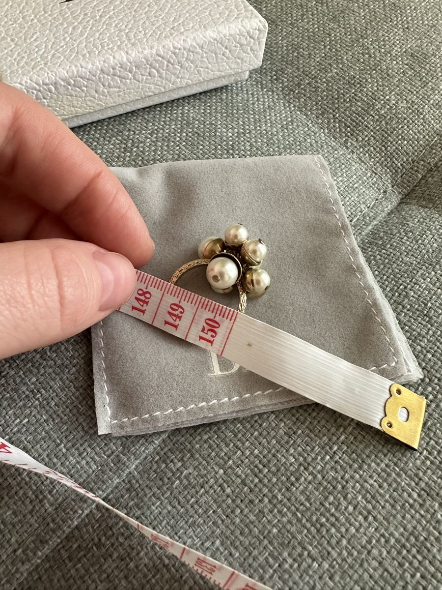 Dior Anelli: Christian Dior . Ring – Nuovo (secondo la descrizione) da Küssnacht am Rigi venduto da hor_dpb7 2