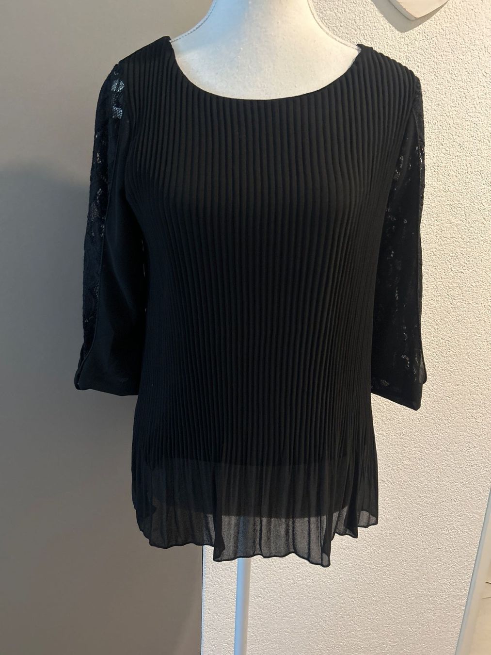 Chemisiers: Elegantes Damen Blusenshirt schwarz – Neuf (Voir description) à Brunnen par Nala2929 1