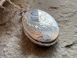 XXL Amulett Medaillon oval ziseliert 925 Sterling Silver