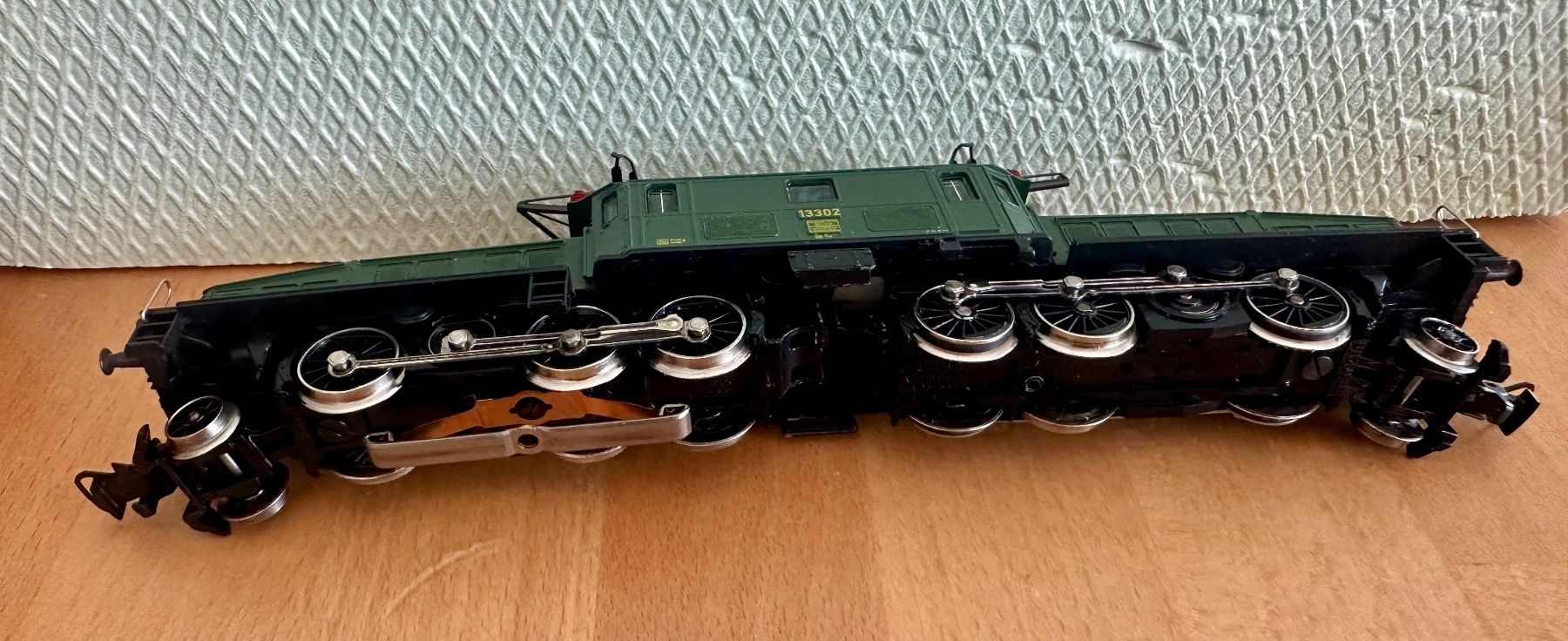 Märklin Modelleisenbahnen: Märklin SBB Krokodil 3356 – Gebraucht aus Oftringen von ib.85 8