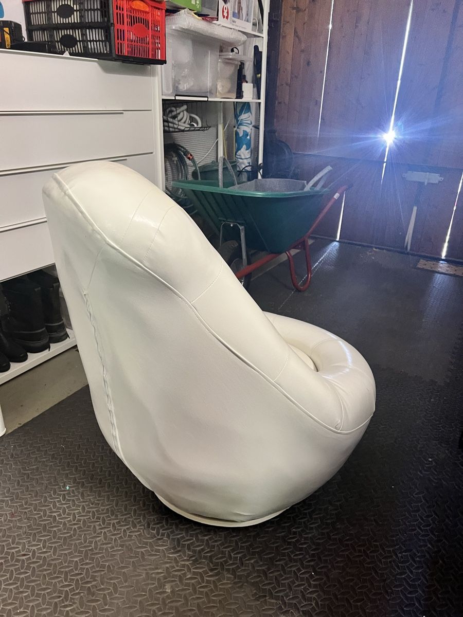 Poltrone: Fauteuil tournant – Nuovo (secondo la descrizione) da Crans VD venduto da sle_7hng 4
