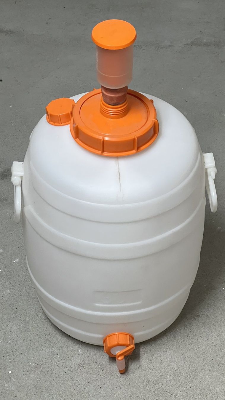 Zubehör: Gärtank 30 Liter – Gebraucht aus Iseltwald von mai_rmd8