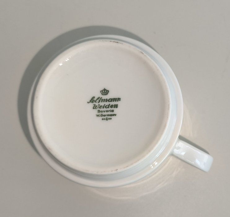 Tazze: Teetasse mit Sieb und Deckel – Usato da Hagendorn venduto da Thom.74 3