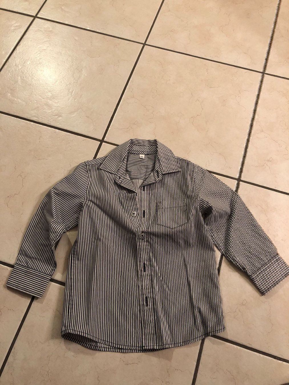 Camicie, T-shirt & Polo: Gestreiftes langarm hemd grösse 98 – Usato da Zimmerwald venduto da wuff81