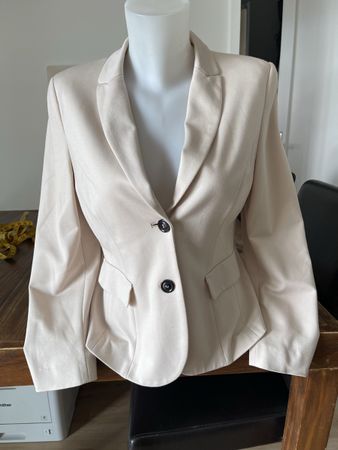Blazer Marc Cain beige  N4 / ou 38/49 état neuf