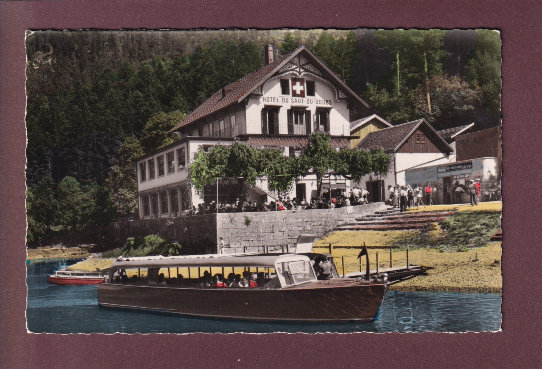 Cartoline postali: Les Brenets - Hôtel du SAUT DU DOUBS – Usato da Pully venduto da nicecards