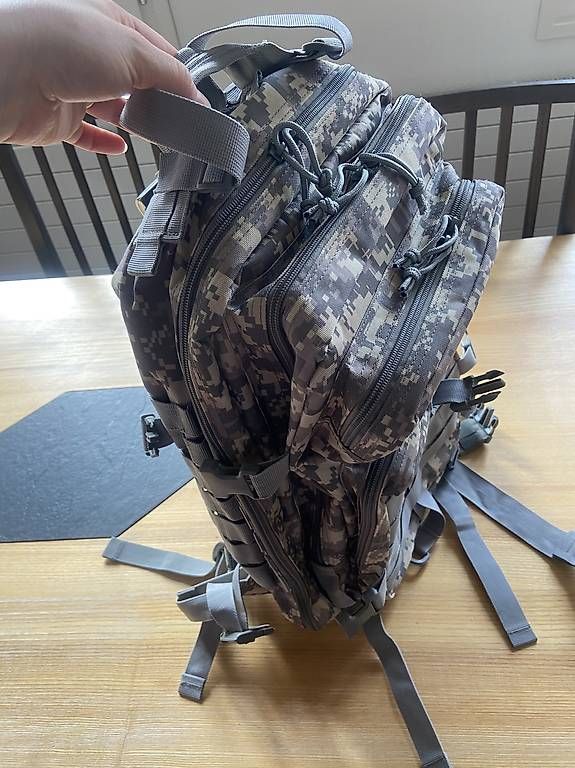 Zaini: Militär- / Outdoorrucksack – Usato da Wasen im Emmental venduto da Jomaga 2