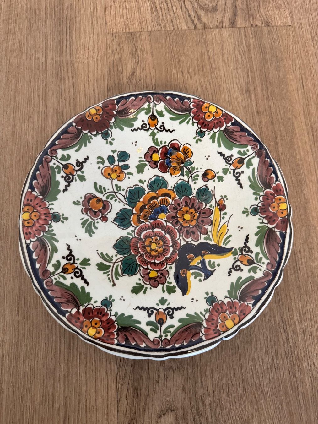Piatti: Delft Polychrome 1977 Teller Handpainted Holland D: 20cm – Usato da Fislisbach venduto da chili2006