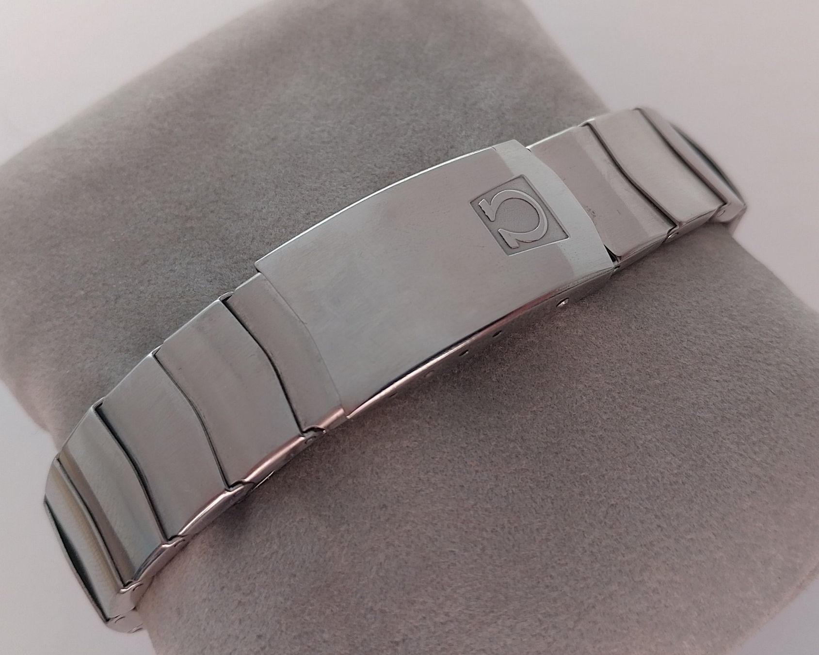 Omega Orologi: Omega Speedsonic "Lobster" mirrow dial (Ref: 188.0001) – Usato da Basel venduto da Givens_Watches 6