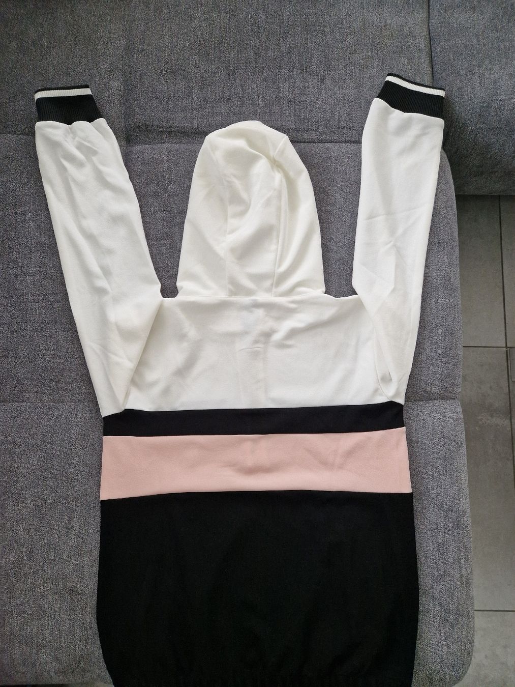 Pulls & Sweat-shirts: Pullover – Neuf (Voir description) à Eglisau par Ramii97 1