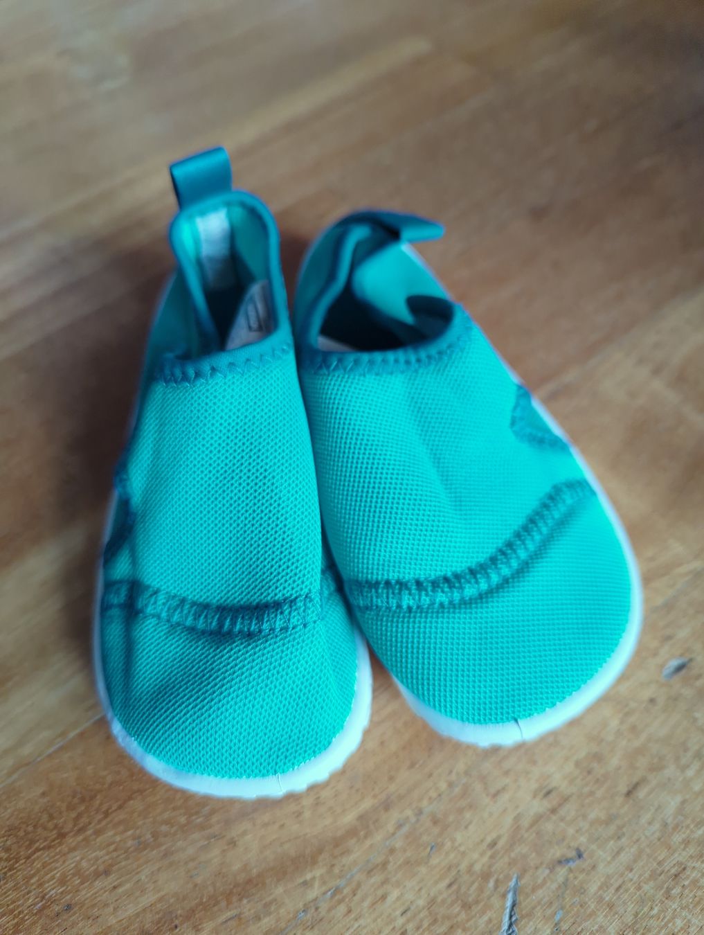 Decathlon Scarpe per ragazzi: Wasserschuhe Gr. 26-27 – Nuovo (secondo la descrizione) da Eglisau venduto da raf_hn2x 1