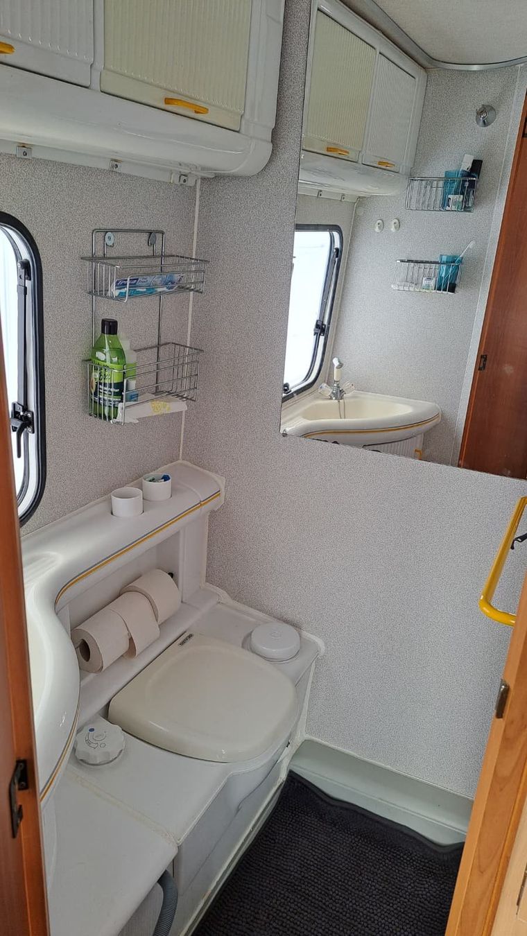 Elnagh Camping Fahrzeuge: Wohnmobil Elnagh Joker plus – Gebraucht aus Untereggen von Lay0 9