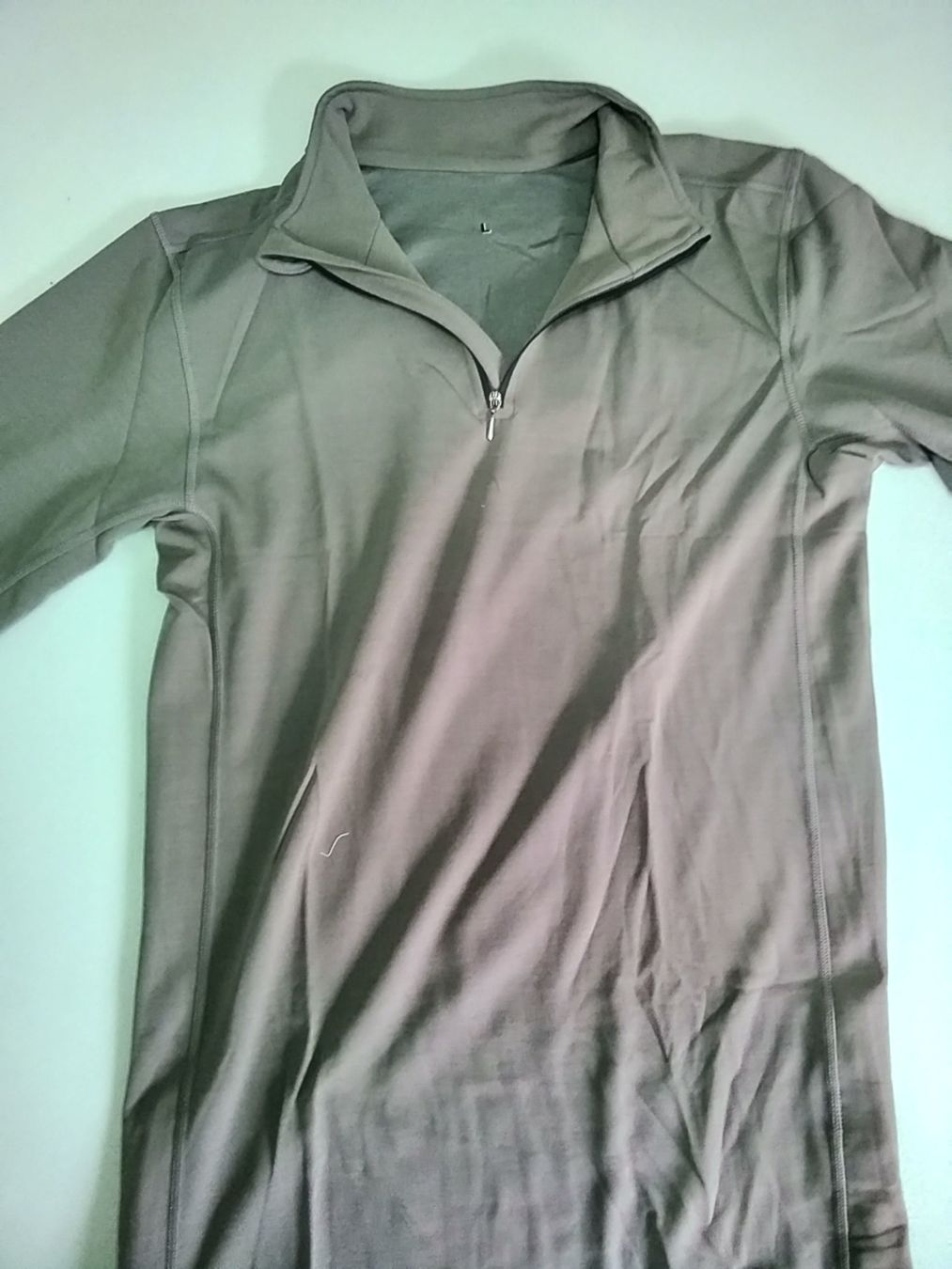 Schweizer Armee Uniformi: Roll-Shirt 06 Zip - Olive, Gr. L – Usato da Horgen venduto da mar_8rbw