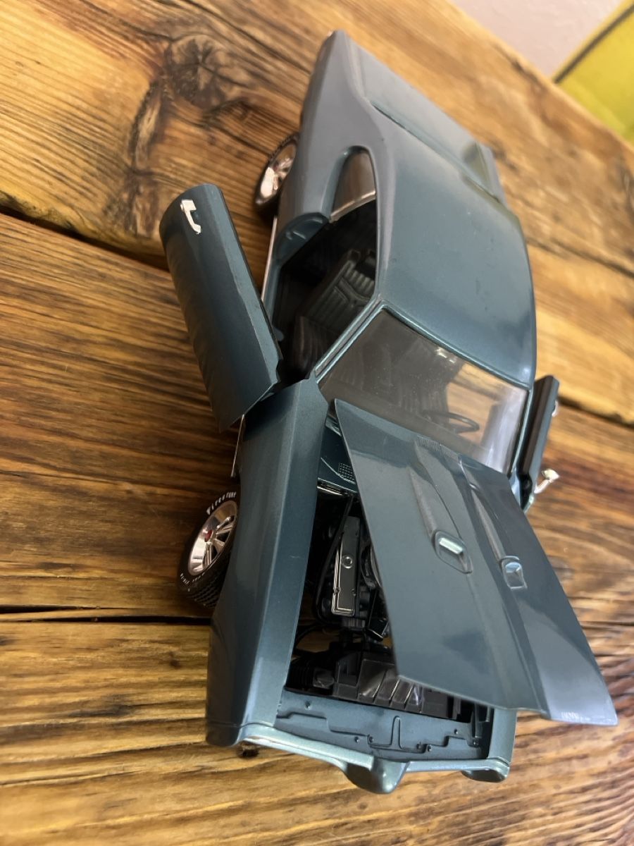 Pontiac Modellautos: Oldtimer Modellauto Pontiac GTO, 1:18 – Gebraucht aus Umiken von mar_p7n9 4