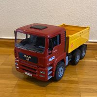 Camion à benne jouet