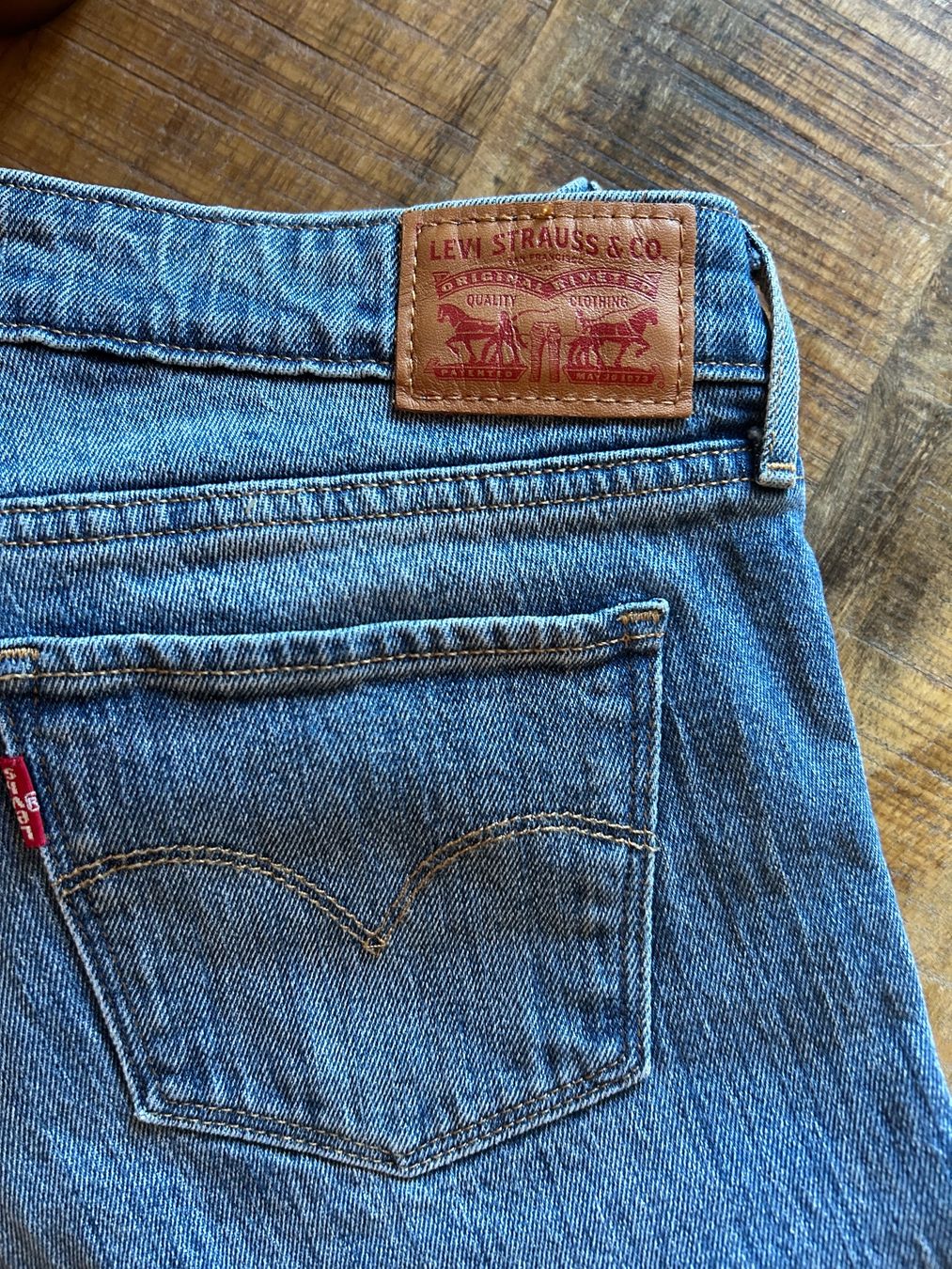 Levi's Jeans: Levis 711 Jeans - W28 – Usato da Illnau venduto da Monkky 1