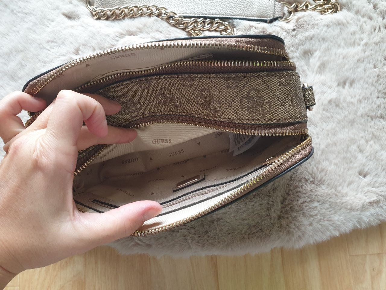 Guess Borse da donna: Sac à main Guess – Nuovo (secondo la descrizione) da noes venduto da kri_g7m6 1